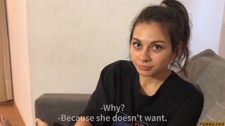 Москвич ебёт двоюродную сестру приехавшую к нему в гости из деревни в поисках работы