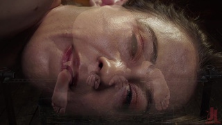 Пытка резиновым членом сводит с ума беспомощную сучку Cheyenne Jewel