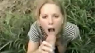 Специально остановились супруги у поля, чтобы женушка соснула болт