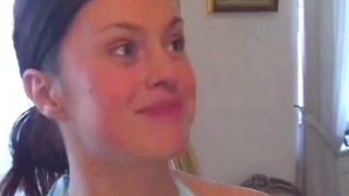 Русские ночные бабочки отсасывают члены и долбятся с иностранными клиентами