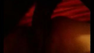 Благоверный крупным планом снимает, как сношает жену