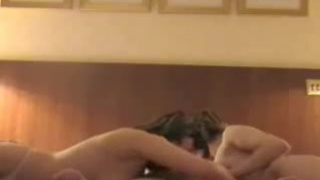 Супруга с подружкой сделали подарок мужику в качестве минета