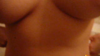 Суженый снимает частное эротическое видео соло своей жены