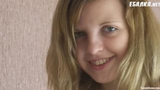 Вдвоем потрахали милую сучку