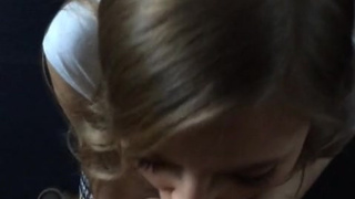 Любовник снимает на видео красивый минетик от своей девченки