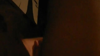 Вика подарила парню классный отсос