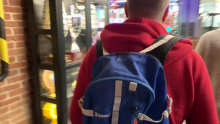 Молоденькой геймер шпилит в анал свою шикарную подругу