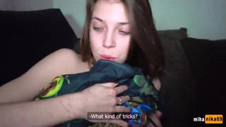 Брат вставил сестре в половую щель и разбудил на инцест секс