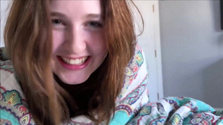 Взорвалась сквиртом на болте брата ?? Просто вовремя не подрочила