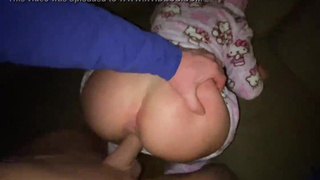 Пока моих родителей не было дома, моя сводная сестра в пижаме проиграла в Mortal Kombat